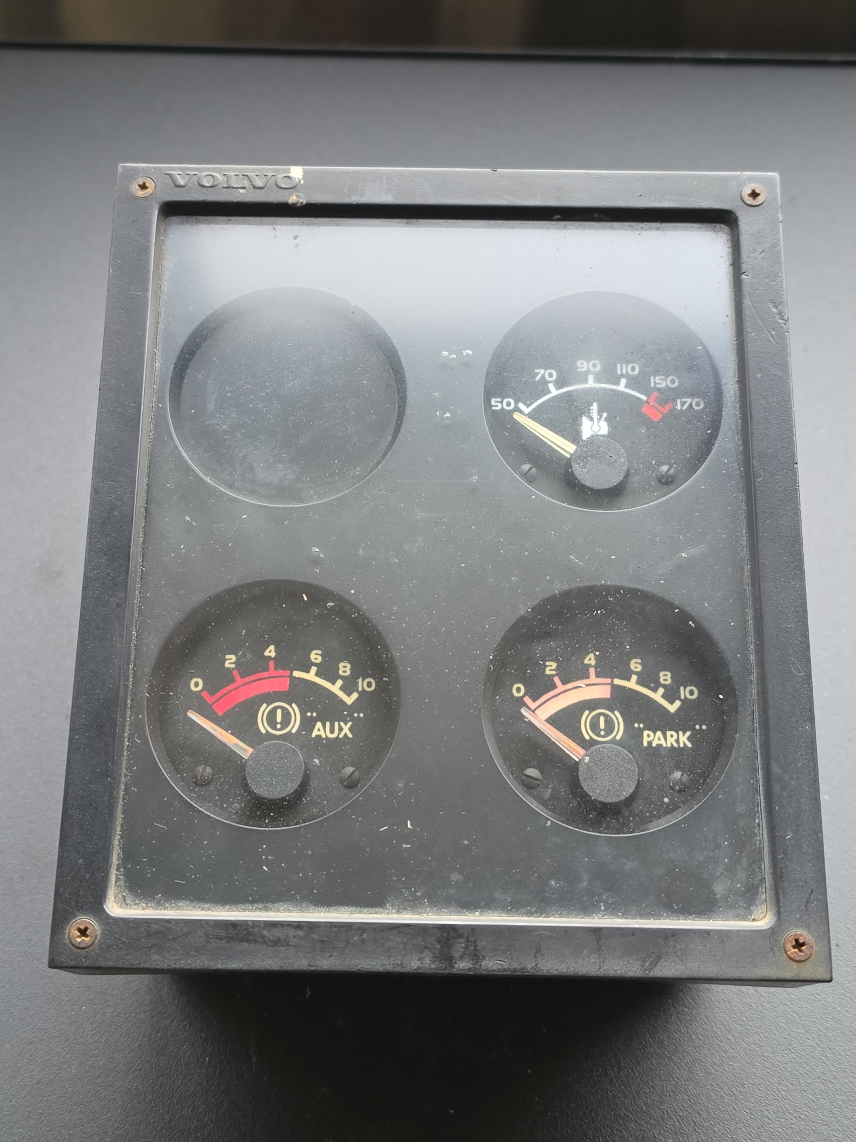 Volvo Air & Gearbox Temp Gauges photo 1